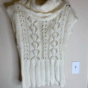 Bebe knit top